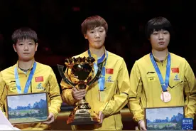 体坛快评｜别让饭圈“打call”的喧哗，来定义奖牌的成色图片