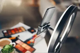 直播带货的主播翻车：成也“低价”败也低价图片