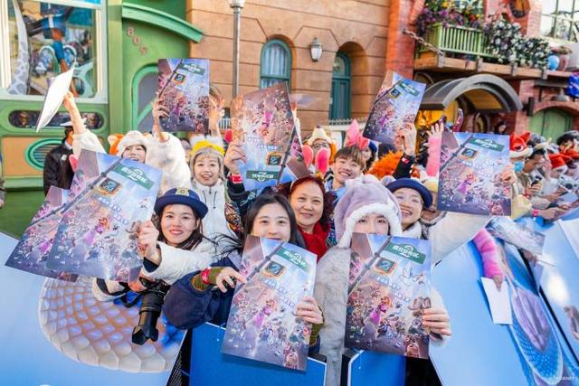 上海迪士尼乐园“疯狂动物城”主题园区开放2周年，《疯狂动物城2》票房破36亿元