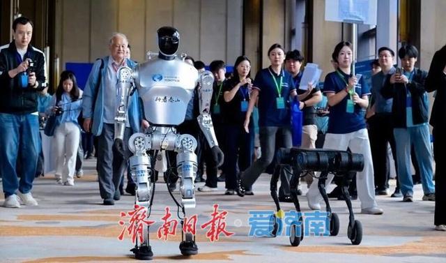记者随笔丨逛展会，感受济南“数智”新气象