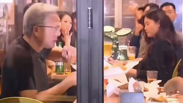 TechWeb一周热点汇总：理想汽车向上海MEGA起火事故车主致歉，OpenAI股改落定