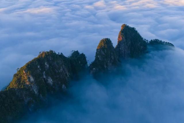 绝！莽山上的悬崖日出——随手一拍，尽是大片