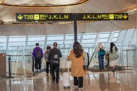 首日迎来的2个航班 江北国际机场T3B航站楼今起开始试运行！图片
