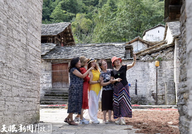安顺这个石头寨有招“炼金术”