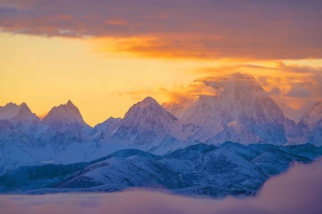 冬天的贡嘎才是真绝色！