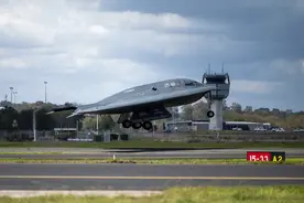 美国首次出动B-2轰炸也门胡塞武装，“对伊朗的警告”图片