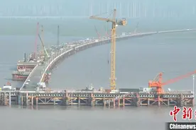 南岸桩基施工破千根 杭州湾跨海铁路大桥建设提速图片