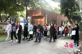 成都石室双楠实验学校与仪陇县国培跟岗研修班交流探讨、共促成长图片