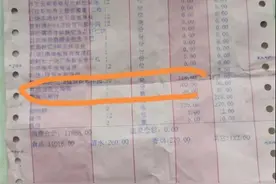 餐厅消费超万元，损坏一支筷子赔100元，就怕把消费者当冤大头图片