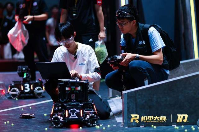 RoboMaster2025机甲大师超级对抗赛·全国赛收官