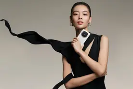 华为Mate X6首销 老百姓都能买得起的最强折叠屏手机图片