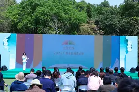 “书香羊城”2025广州读书月“在书城 阅山海”共读书单发布图片