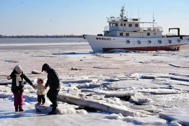 凝冬之境：辽宁冰瀑玉带与冻海蓝冰的限定交响
