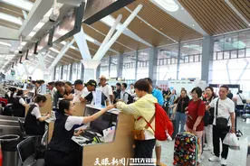 暑运两周“黔游热” 南航引客“凉爽飞”图片
