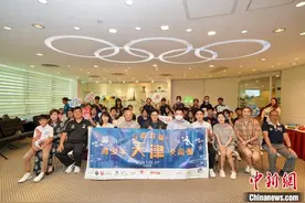 霍启刚将率31名香港中学生赴天津开展体育交流图片