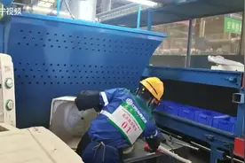 看现场！全国130余名选手齐聚宁夏竞技废旧电器“拆解功”图片