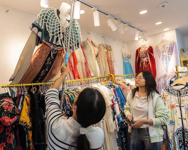 订单激增348%，年轻人用租赁爆改旅游