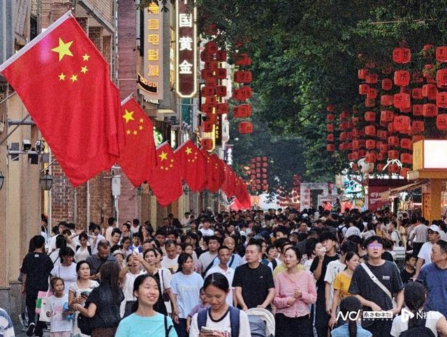 多出一个广州？长假1738万客访穗，达城市常住人口91%