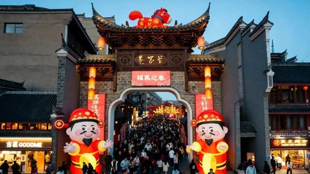 31项特色活动点亮2026元宵，襄阳文旅融合绘就古城新图景