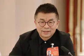 季加孚委员： 社会学校家庭三方面发力，提升青少年心理健康防治水平图片