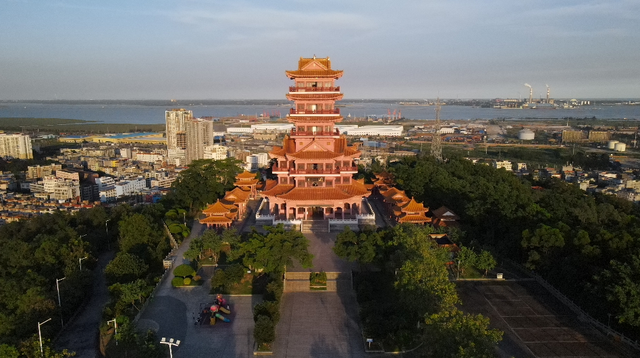来防城港公园漫步，感受20min公园效应，在山海间诗意地栖居