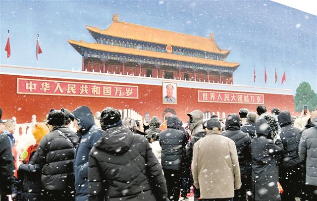 雪中添彩！巨幅墙绘落成