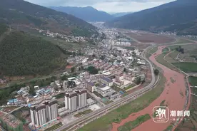 咕卡、课外书、滑板鞋、保温杯……大山里200个小心愿等待认领图片