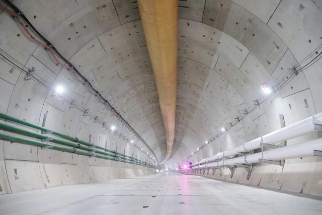 你关心的菜园坝长江铁路隧道建得怎样了？已完成近90%