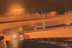 上海“最险匝道”弯势近180度！有车半夜“失控漂移”，交警紧急提醒→图片