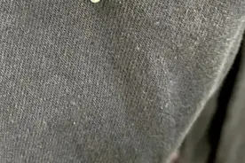 头皮发麻！太多多多多……！最近很多广东人衣服都有，千万警惕！图片