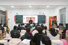 湖南信息学院组织开展春季学期“三进”工作图片