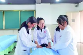爱与教，为每个特殊孩子量身定制——走近特殊教育青年教师图片