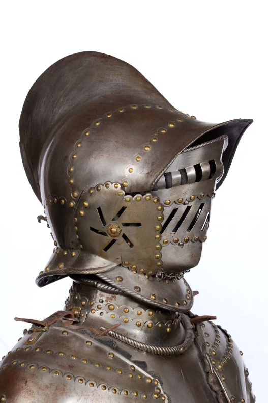 秦淮有展 | “欧洲骑士盔甲和文化展”首临南京，来城墙博物馆看真的“骑士天团”！