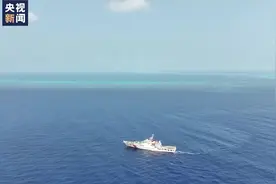 细节来了！中国海警在我黄岩岛海域开展海上救生训练图片
