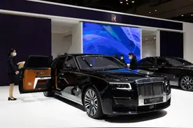 😂洒洒水？内马尔花27万镑购入劳斯莱斯，最高时速155英里图片