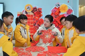 非遗文化走进社区：多彩活动传承中华瑰宝图片
