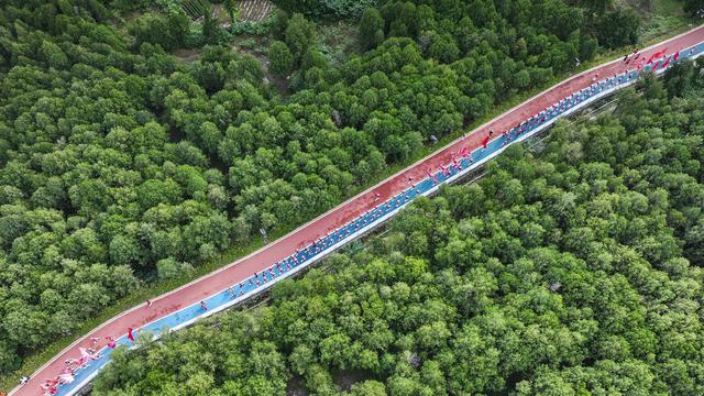 走齐鲁·看体育社会组织风采活动走进山东省徒步运动协会