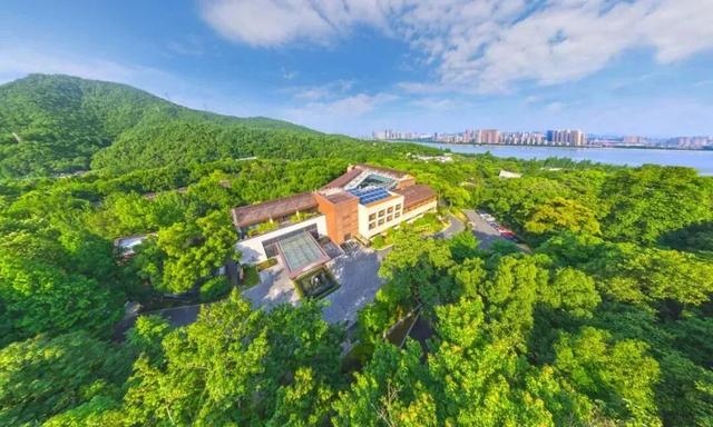 抢晚就约不上了！上海职工疗休养特惠：千禧海鸥、黄山、屏风山、沙家浜、西山！免费入住机会→