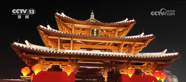 不夜城、观光巴士、民族演出点亮“Ye”生活 缤纷新“夜”态激发消费多巴胺