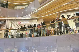 折扣零售风起服饰消费先行 新中产女生奥莱唯品会挖到“宝藏”图片