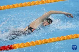 游泳——学青会：大学乙组女子4X100米自由泳接力赛况图片