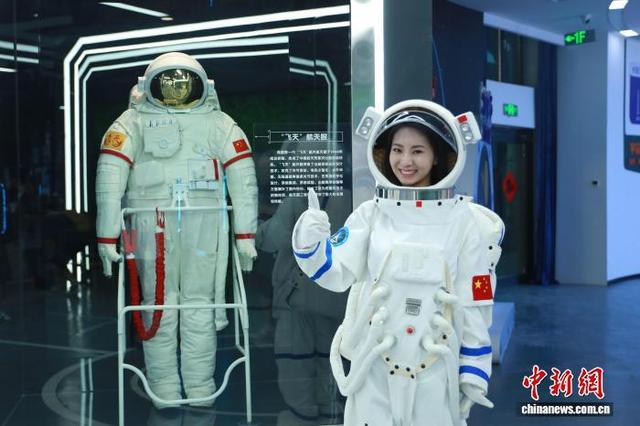 航天IP文创孵化擦亮酒泉“古今飞天”名片