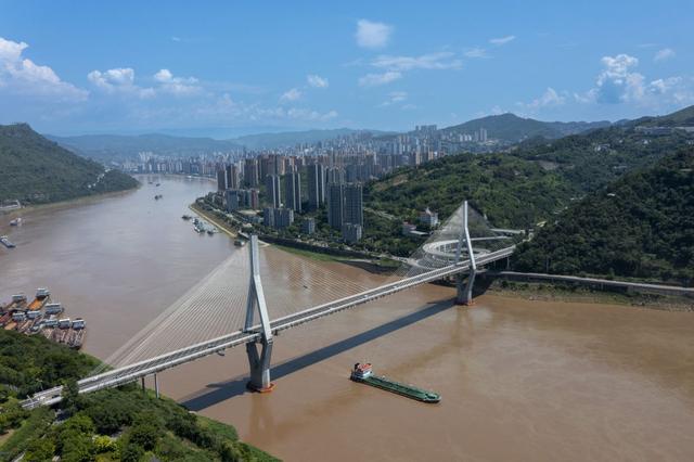 诗意中国｜荔枝驿路蜀道不再难