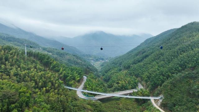 南昌“揽山入城”：梅岭云端索道将启动，“中央公园”随时可赴