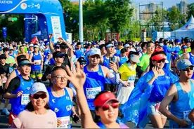 燃情亚高原 跃动黄河畔 2025兰州马拉松完美收官图片