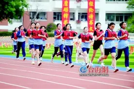 厦门2025体育中考昨起开考 升级版“AI电子考官”在多项目上岗图片