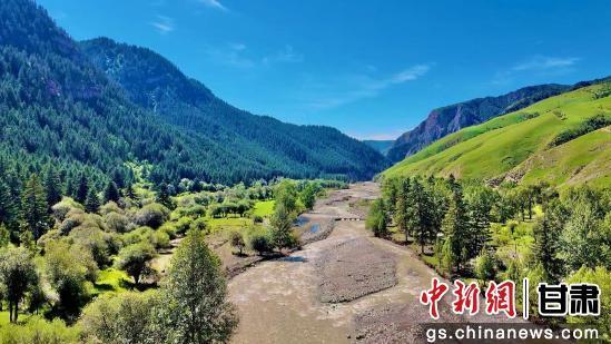 央媒看武威丨毛藏初秋：斑斓山水间的温柔诗意