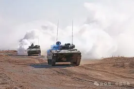 真练实训，铁甲战车砺硬功！图片