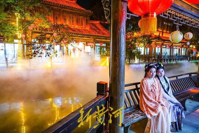 越“晚”越精彩，枣庄台儿庄古城点亮文旅新“夜”态