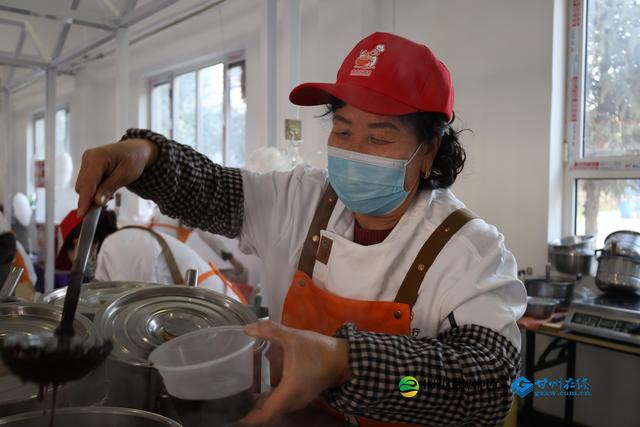 甘州府城：一半是人间烟火，一半是菊韵诗魂